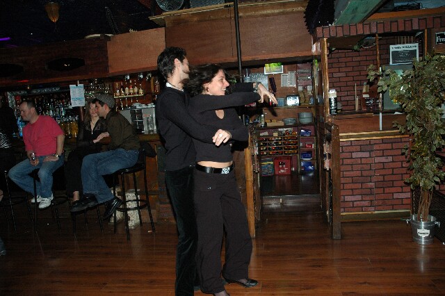 min 2005 12 18 sharkys 083
